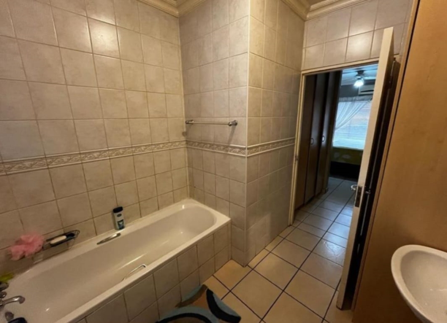 3 Bedroom Property for Sale in Riviera Northern Cape